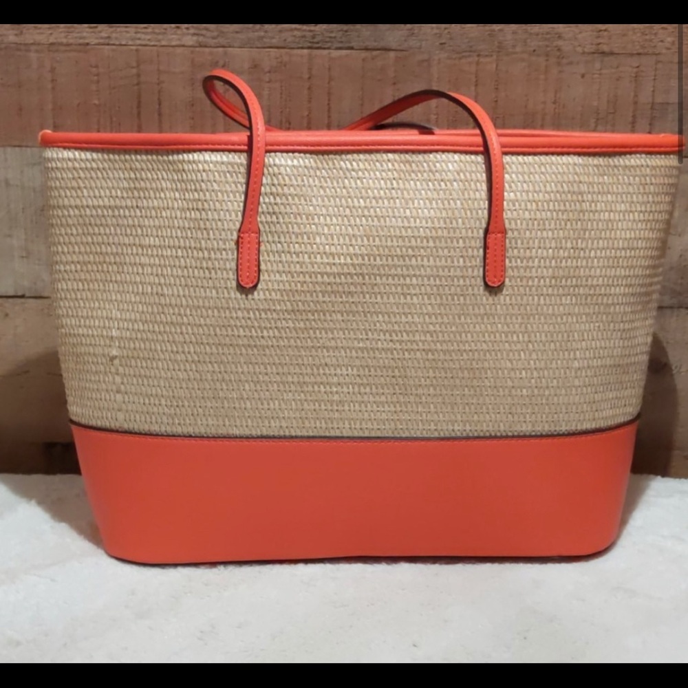 Izzy & Ali Bag View 2